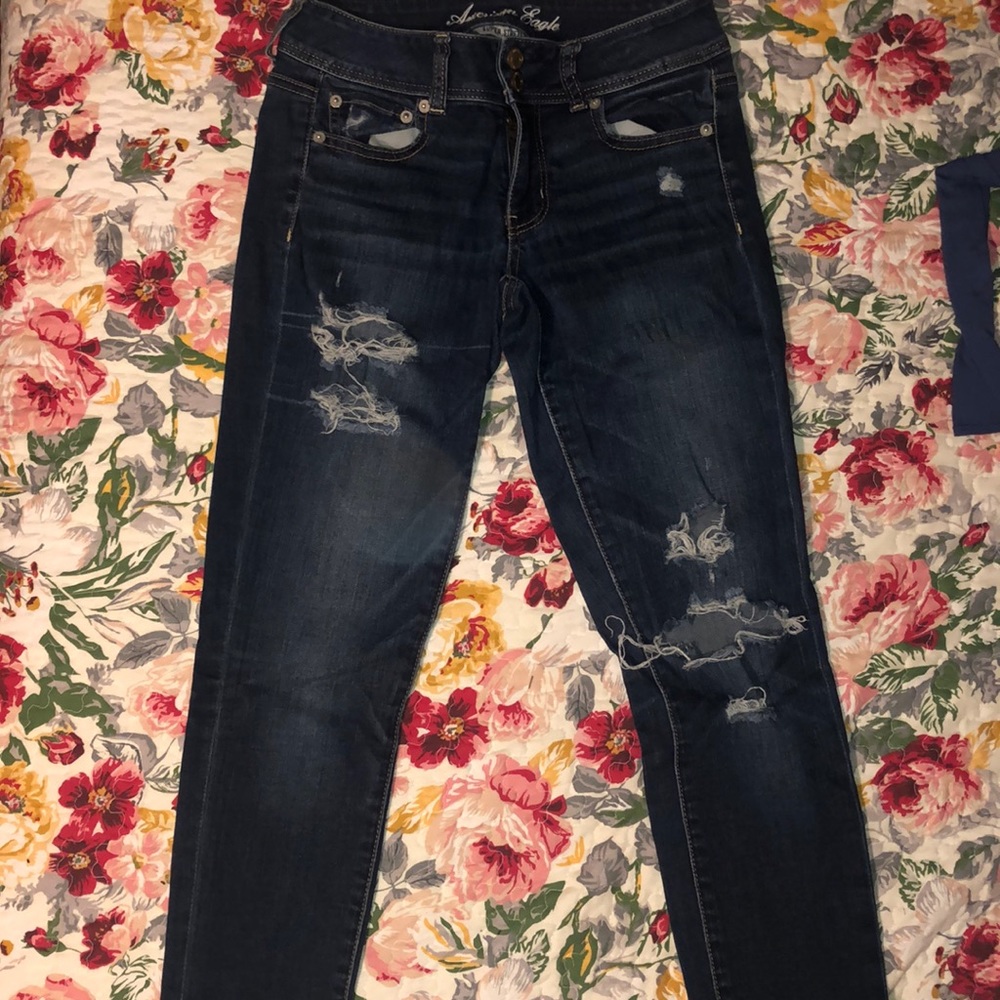 AE Ripped Skinny jeans